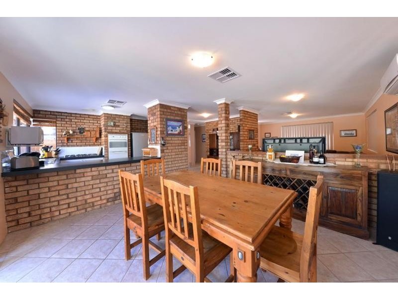 31 Turnatt Way, Wanneroo WA 6065