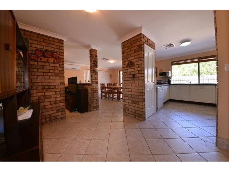 31 Turnatt Way, Wanneroo WA 6065