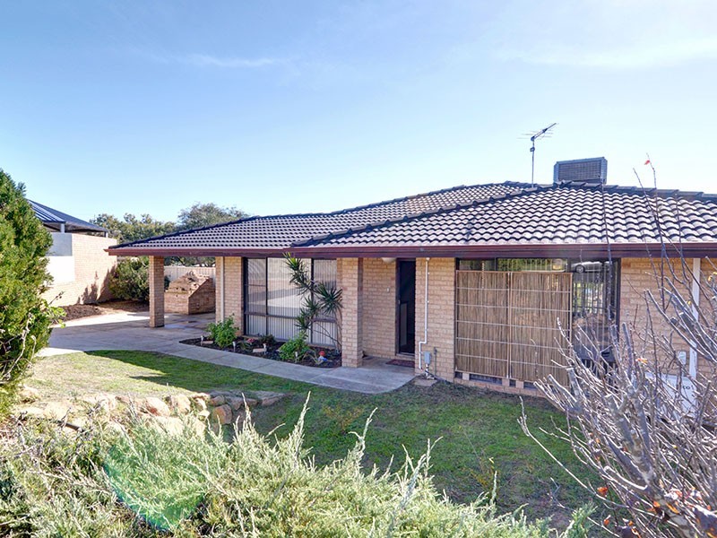 24 Dillon Glade, Joondalup WA 6027