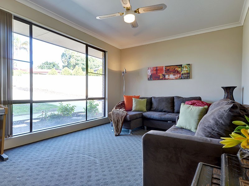 24 Dillon Glade, Joondalup WA 6027