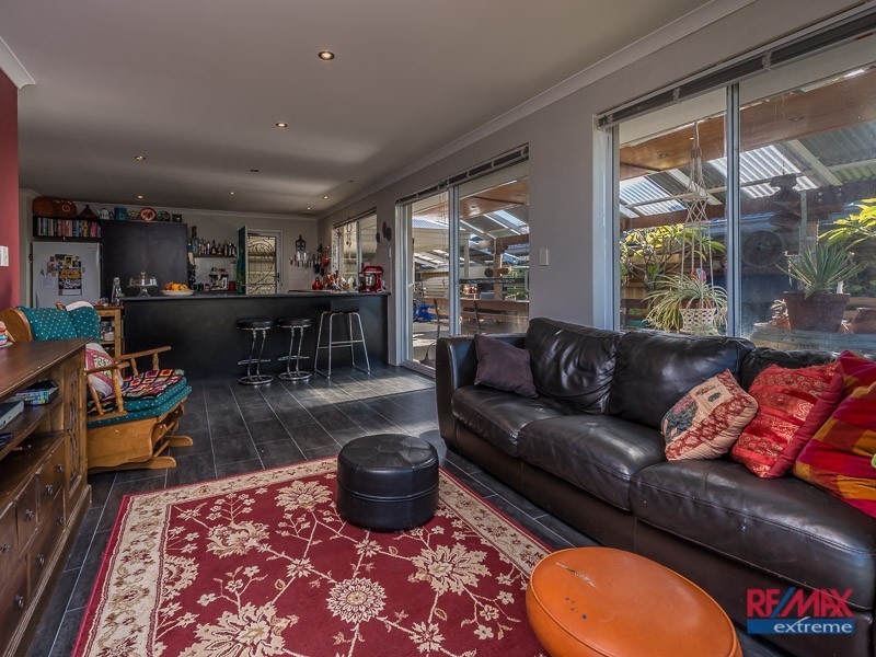 25 Finglas Meander, Butler WA 6036