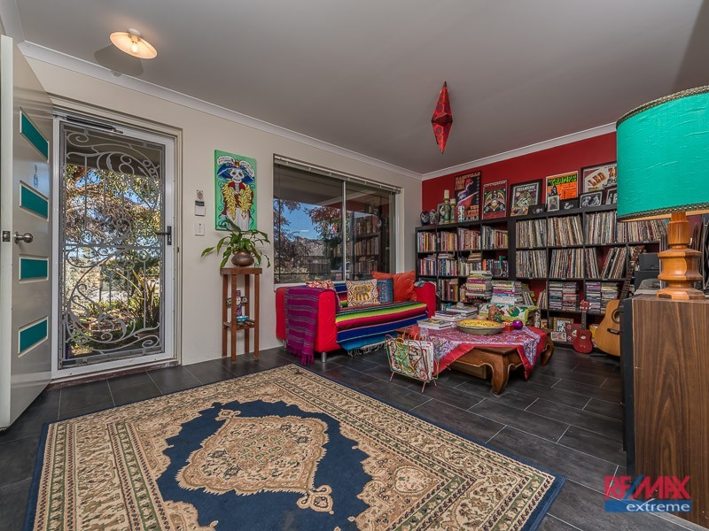 25 Finglas Meander, Butler WA 6036