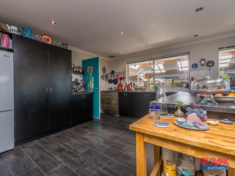 25 Finglas Meander, Butler WA 6036
