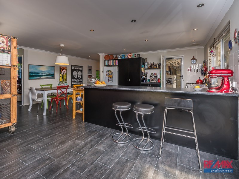 25 Finglas Meander, Butler WA 6036