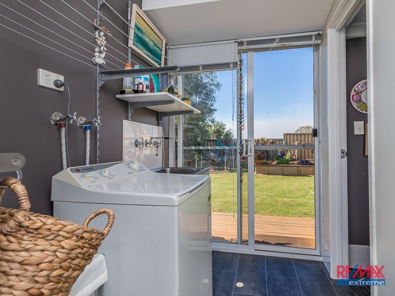 25 Finglas Meander, Butler WA 6036