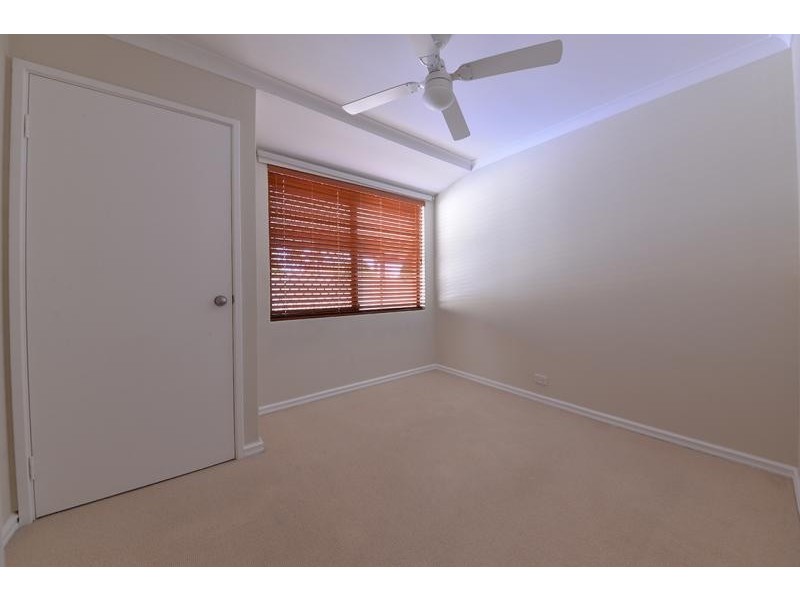 26 Houghton Drive, Carramar WA 6031