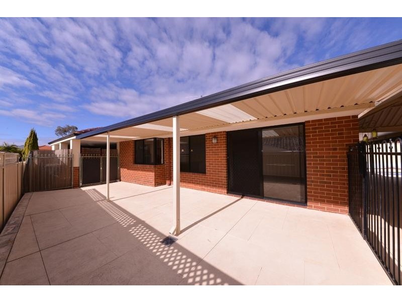 26 Houghton Drive, Carramar WA 6031