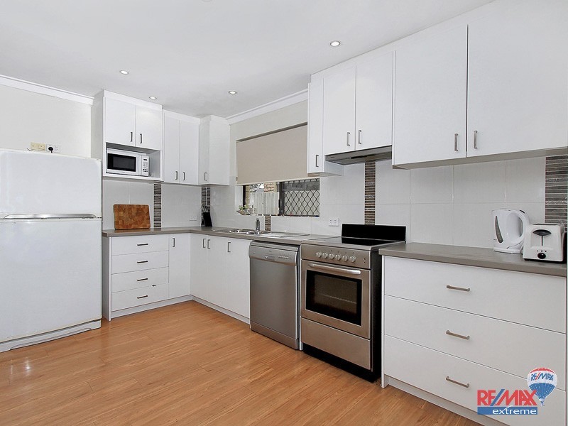 11 Gloves Place, Beechboro WA 6063