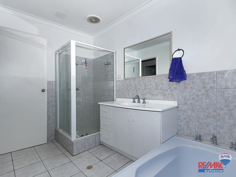 11 Gloves Place, Beechboro WA 6063