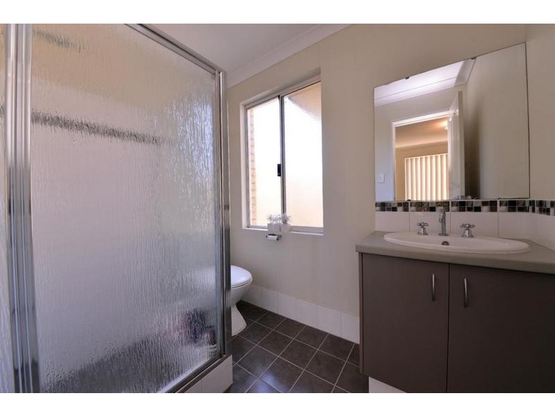 137 Waldburg Drive, Tapping WA 6065