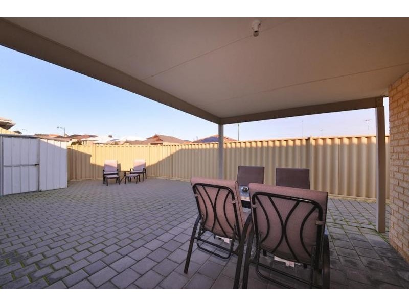 137 Waldburg Drive, Tapping WA 6065