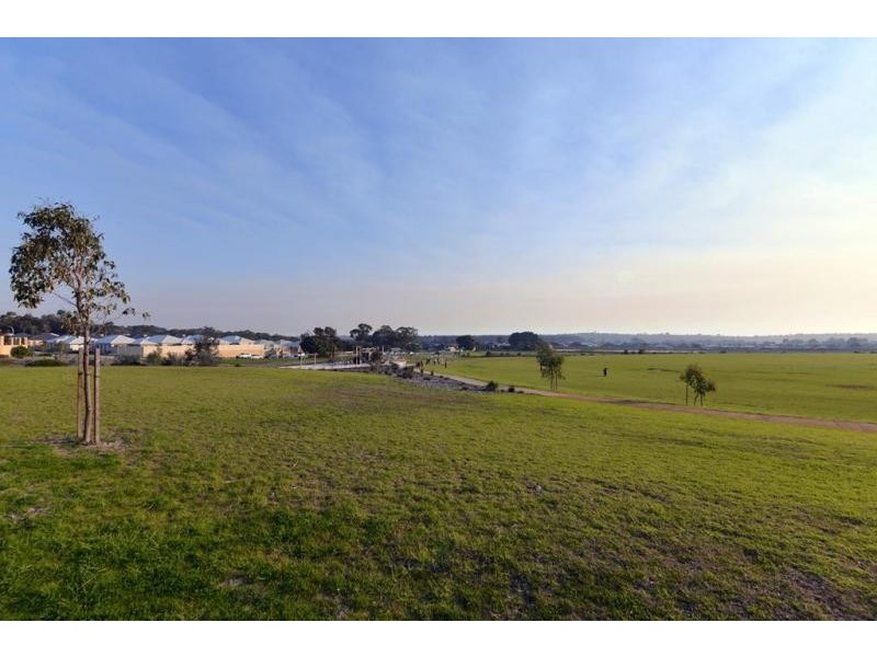 137 Waldburg Drive, Tapping WA 6065