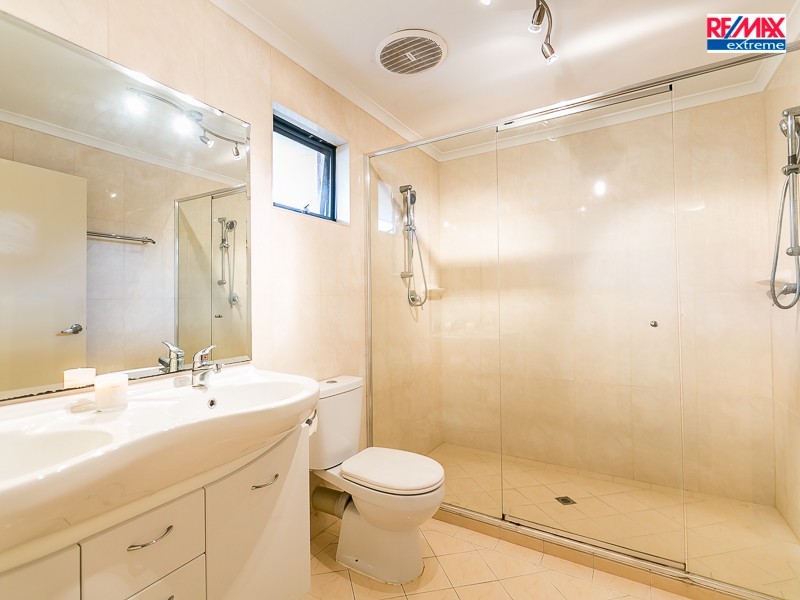 2 Balmain Way, Heathridge WA 6027