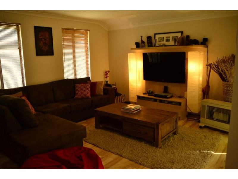 17 Verdello Way, Pearsall WA 6065
