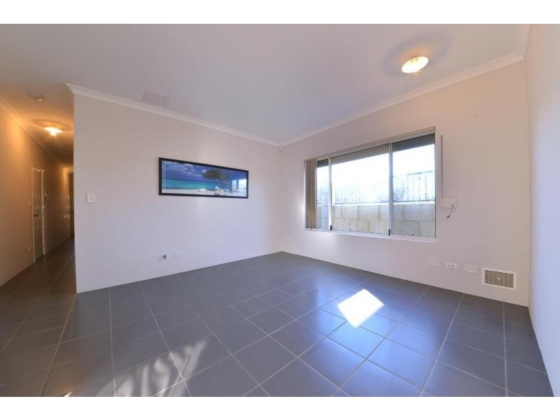 19 Verteramo Way, Hocking WA 6065