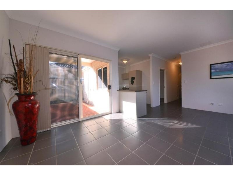 19 Verteramo Way, Hocking WA 6065