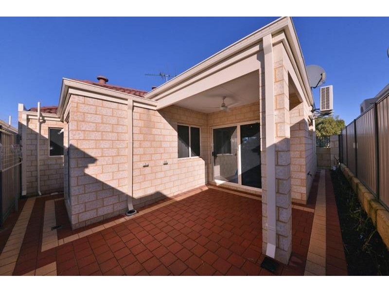 19 Verteramo Way, Hocking WA 6065