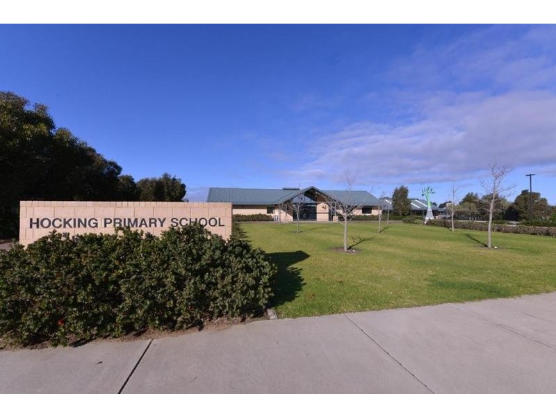 19 Verteramo Way, Hocking WA 6065