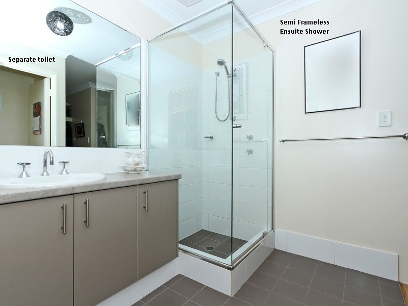 1 Dillwynia Bend, Banksia Grove WA 6031