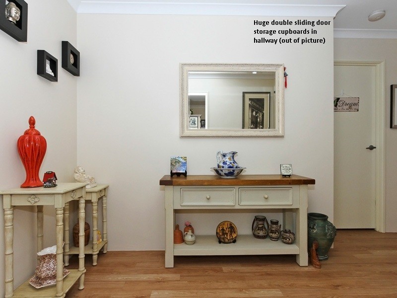 1 Dillwynia Bend, Banksia Grove WA 6031