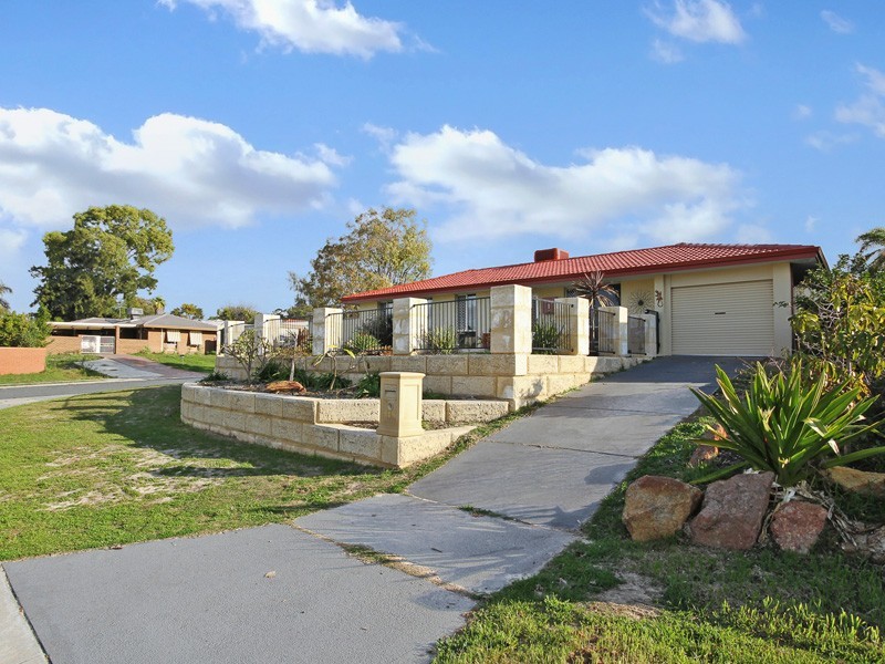 1 Panjada Place, Heathridge WA 6027