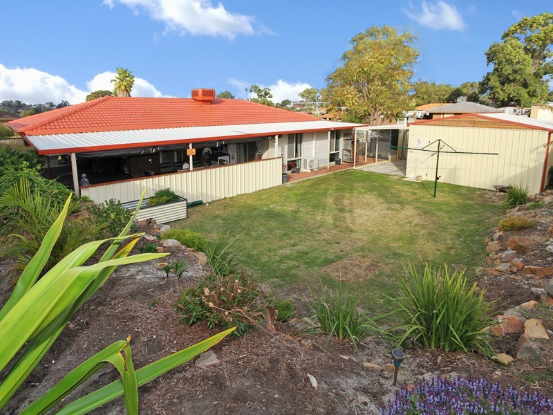 1 Panjada Place, Heathridge WA 6027