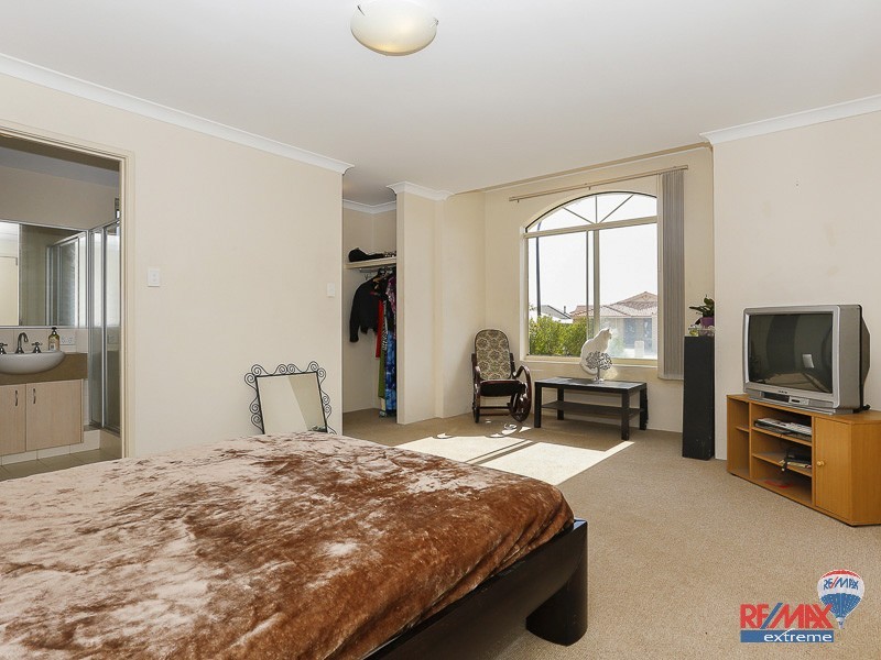 27 Grand Paradiso Parade, Merriwa WA 6030