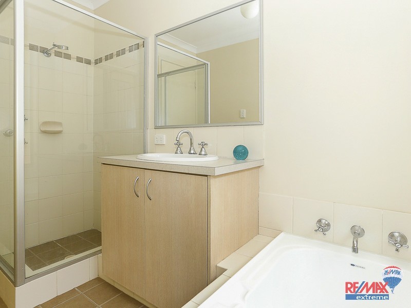 27 Grand Paradiso Parade, Merriwa WA 6030