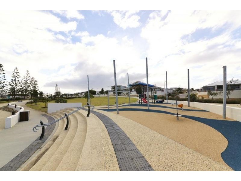 13 Bulwark Avenue, Alkimos WA 6038