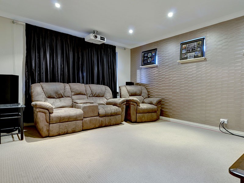 15 Scido Rise, Darch WA 6065