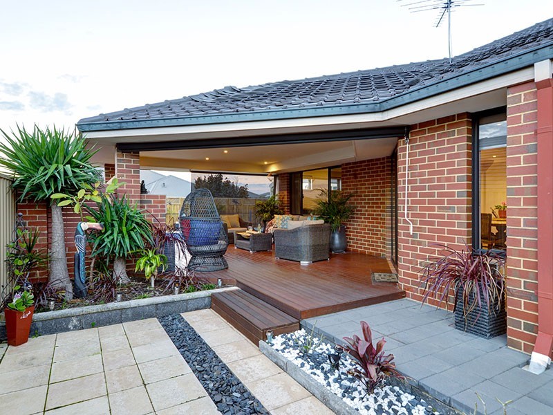 15 Scido Rise, Darch WA 6065