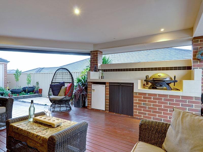 15 Scido Rise, Darch WA 6065