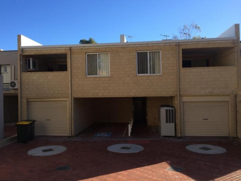 4/69 Grand Boulevard, Joondalup WA 6027