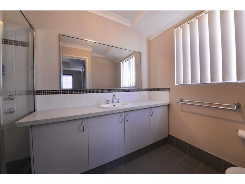 54 Yandella Promenade, Tapping WA 6065