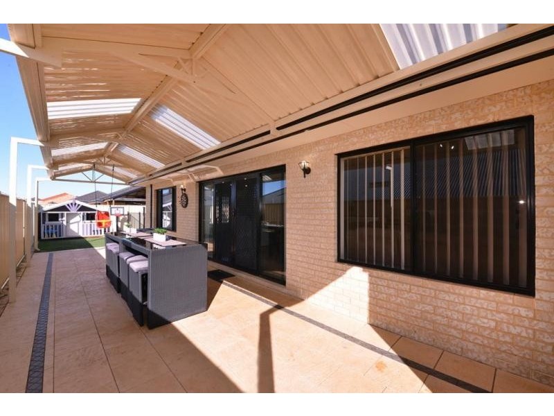 54 Yandella Promenade, Tapping WA 6065