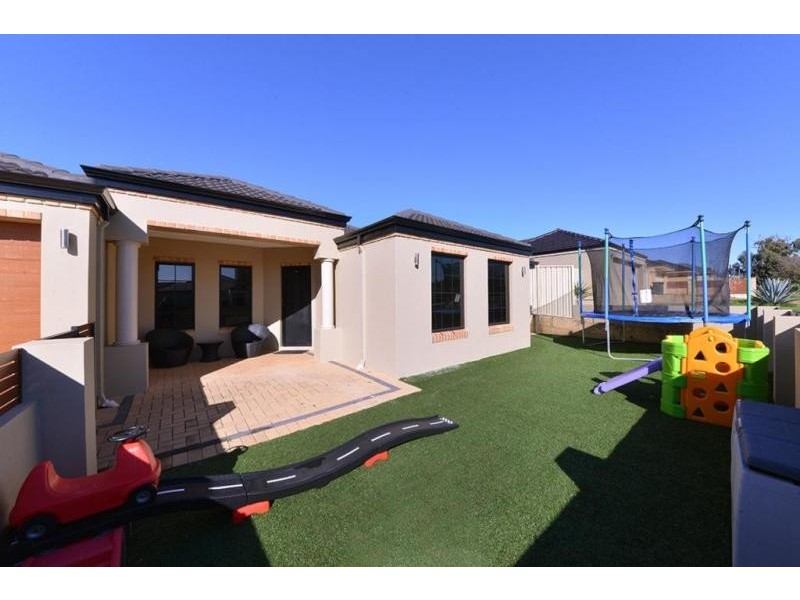 54 Yandella Promenade, Tapping WA 6065