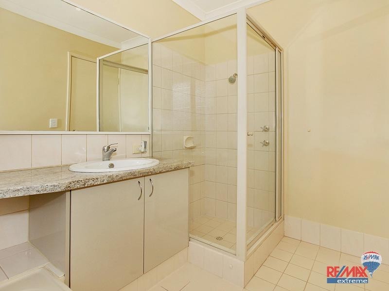 7 Glasgow Court, Kinross WA 6028