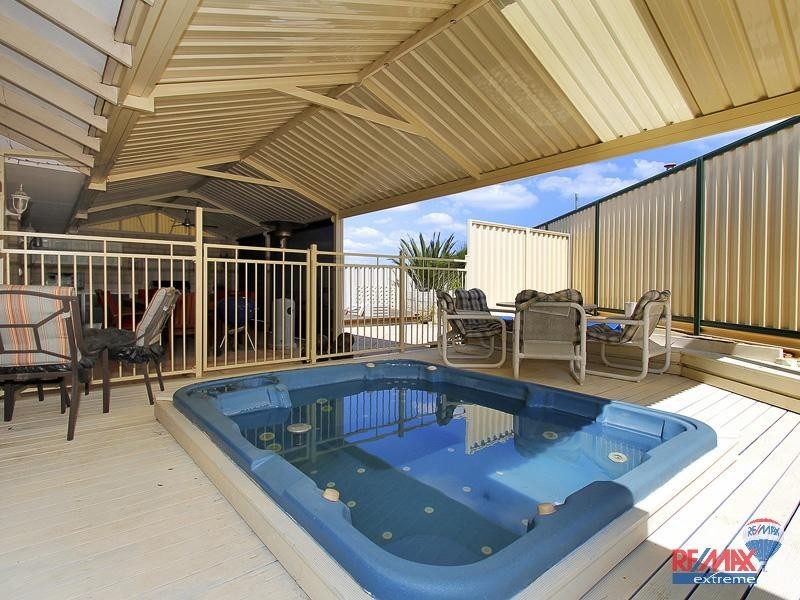 7 Glasgow Court, Kinross WA 6028