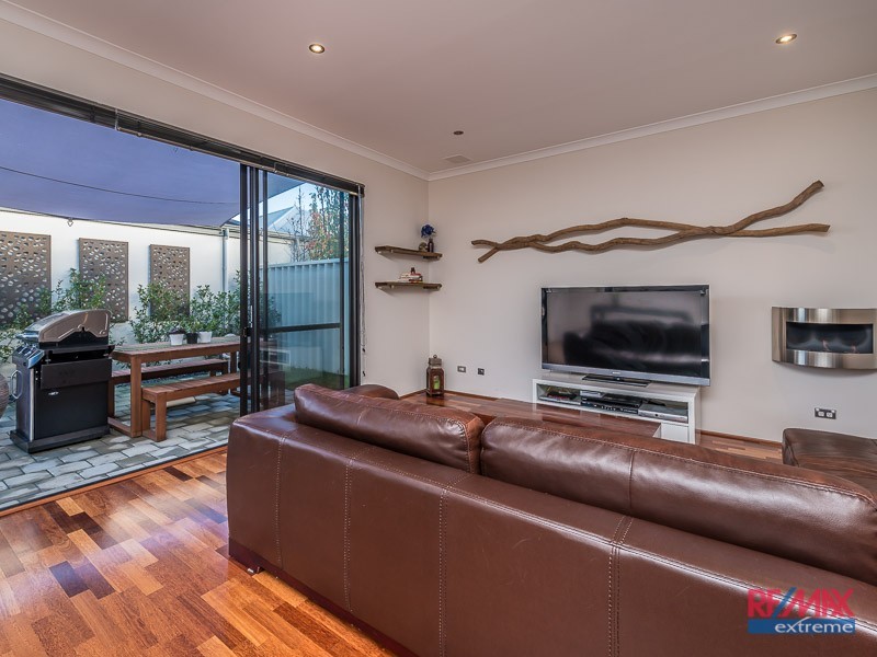 11 Ardara Bend, Butler WA 6036