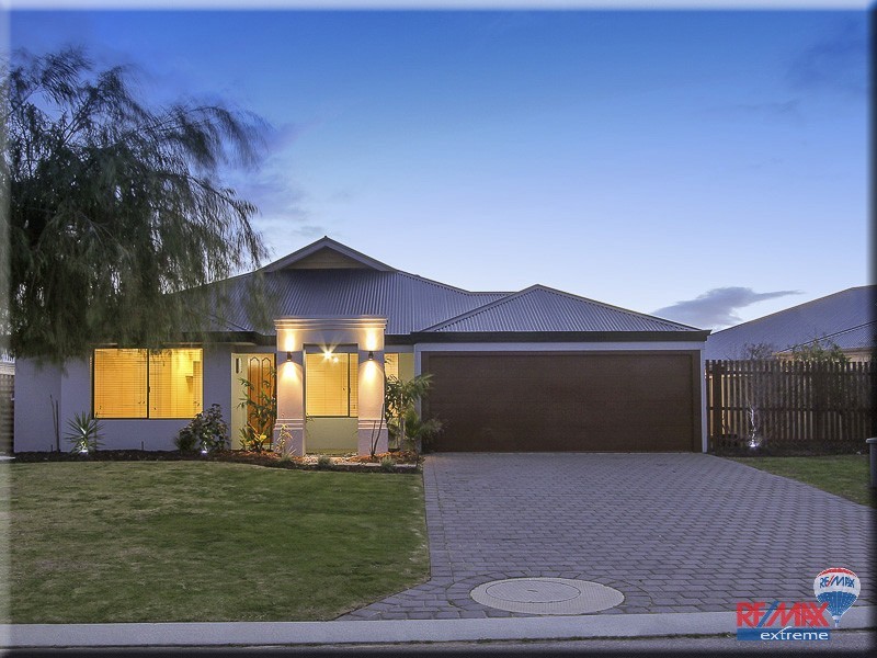 10 Loyola Green, Butler WA 6036