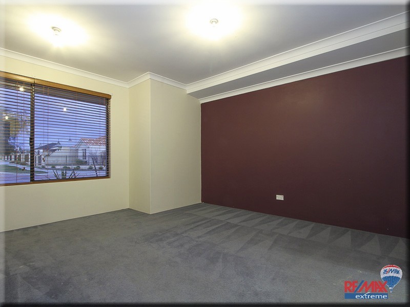 10 Loyola Green, Butler WA 6036