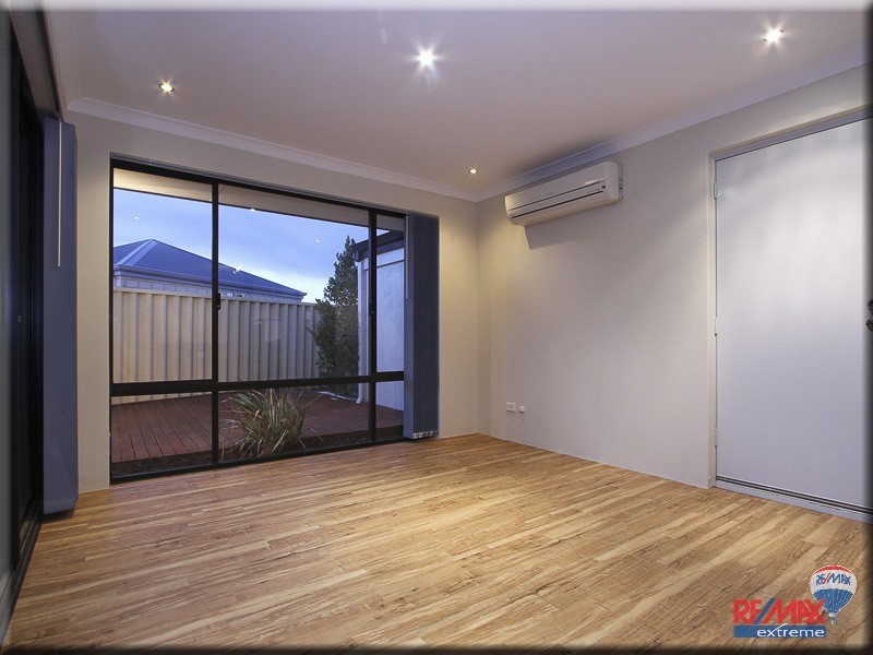 10 Loyola Green, Butler WA 6036