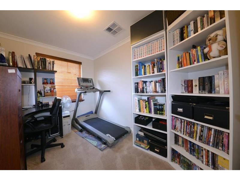 53 Brightlands Circuit, Carramar WA 6031