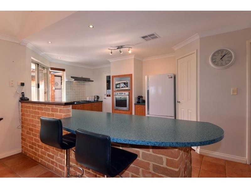 53 Brightlands Circuit, Carramar WA 6031