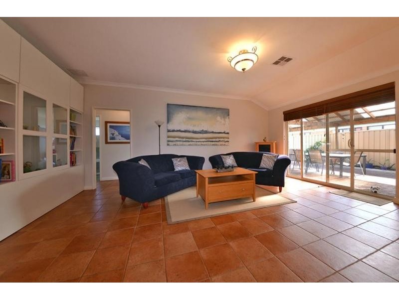 53 Brightlands Circuit, Carramar WA 6031