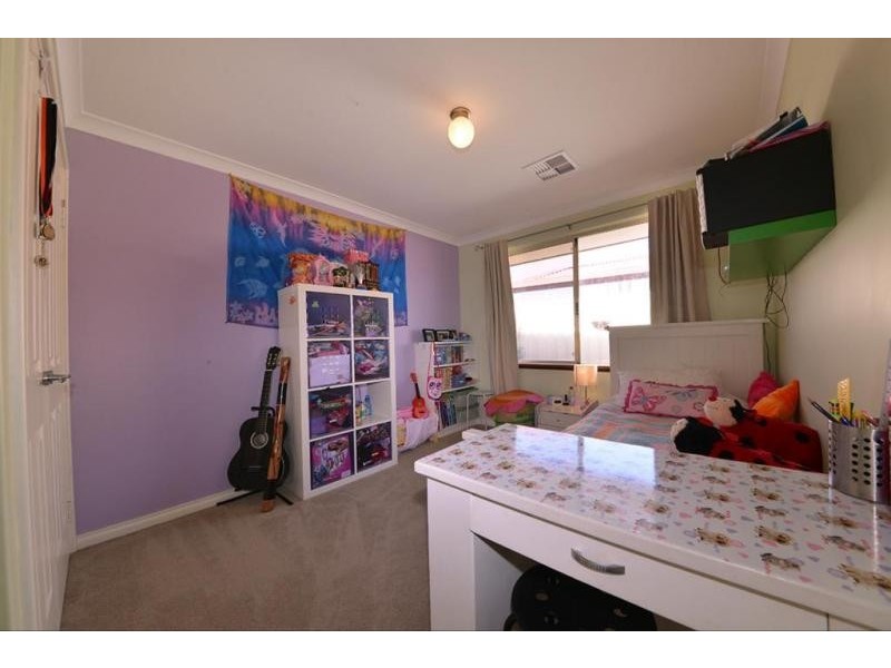 53 Brightlands Circuit, Carramar WA 6031