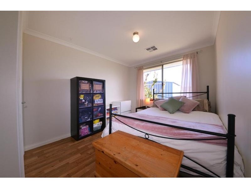 53 Brightlands Circuit, Carramar WA 6031