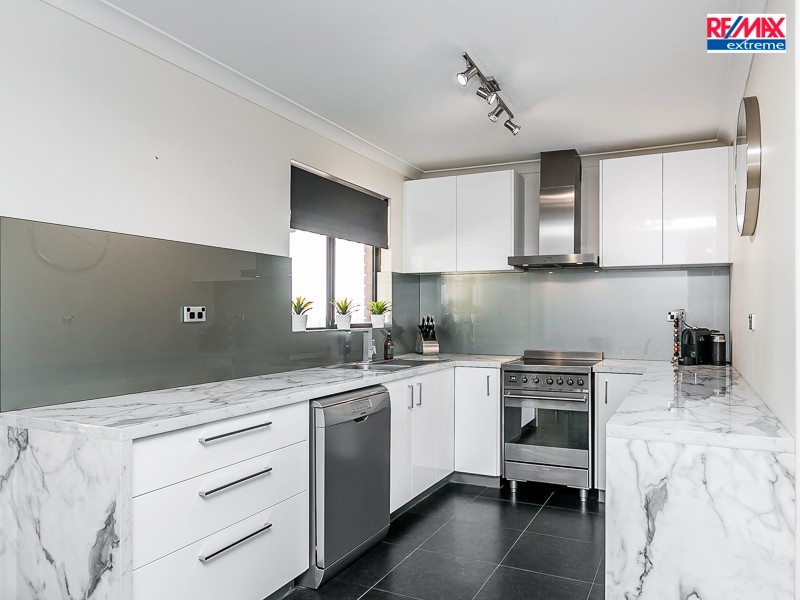 19 Yule Street, Heathridge WA 6027
