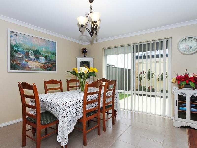 43 Sessilis Road, Banksia Grove WA 6031