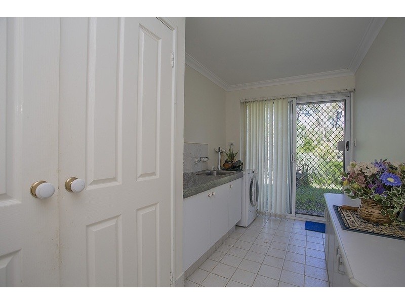 33 Greenhaven Glade, Carramar WA 6031